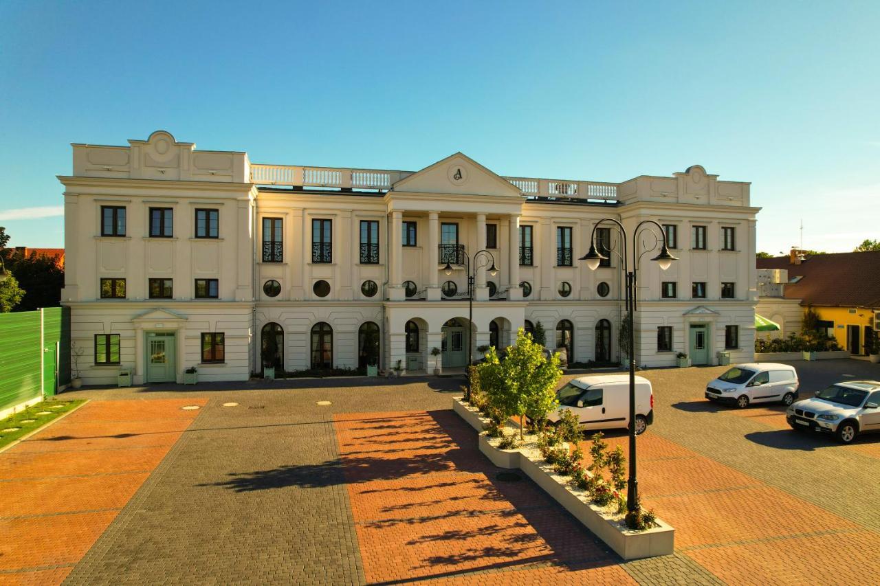 Aparthotel Arkadia Radziejów Exterior foto